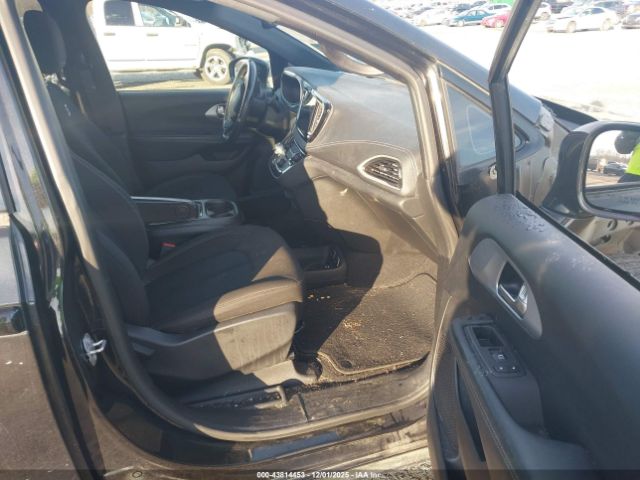 2021 CHRYSLER PACIFICA 2C4RC1FG5MR556633 Photo 4