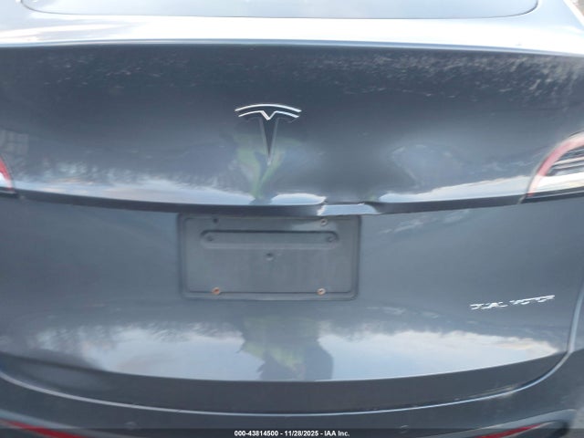 2020 TESLA MODEL Y 5YJYGDEE3LF048656 Photo 5