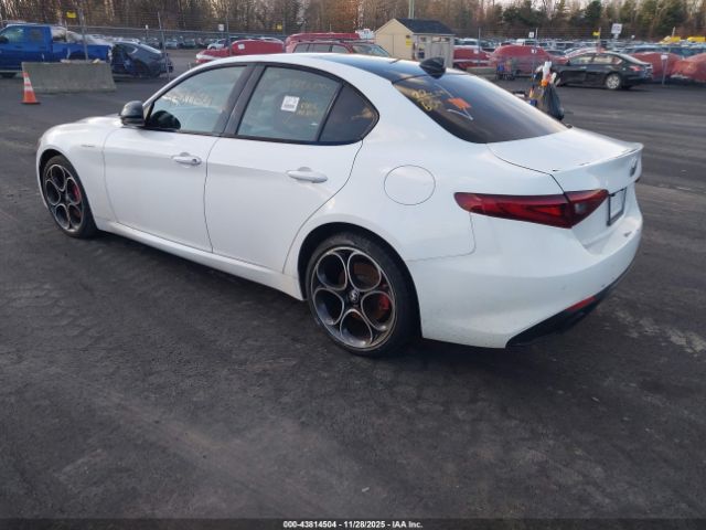 2022 ALFA ROMEO GIULIA ZARFANBN5N7664442 Photo 2