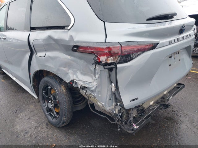 Toyota Sienna Woodland Edition 2023 5TDCSKFC2PS100984 Image 19