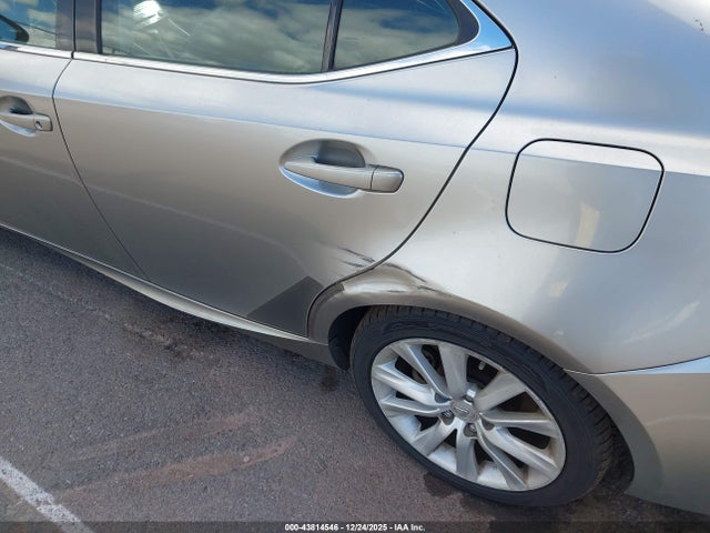 Lexus IS 250 2014 JTHBF1D23E5034404 Image 6