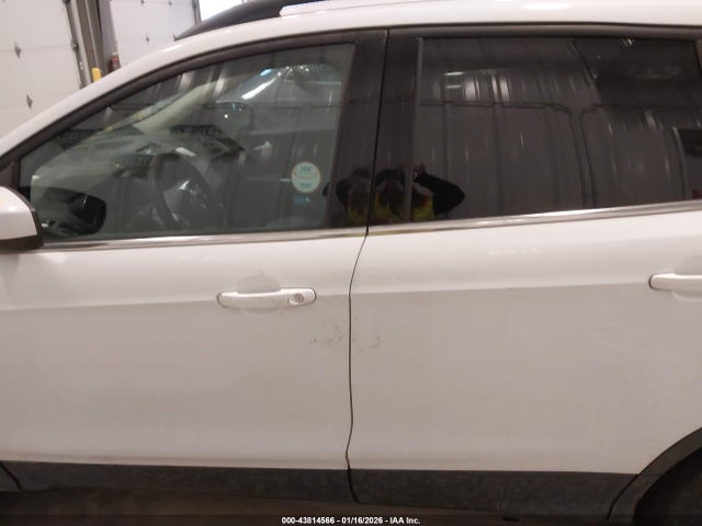 1FMCU9GX8FUC13364 Ford ESCAPE SE