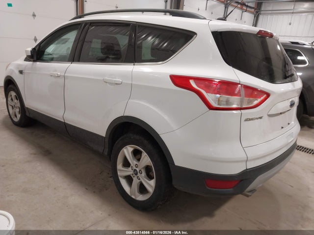 1FMCU9GX8FUC13364 Ford ESCAPE SE