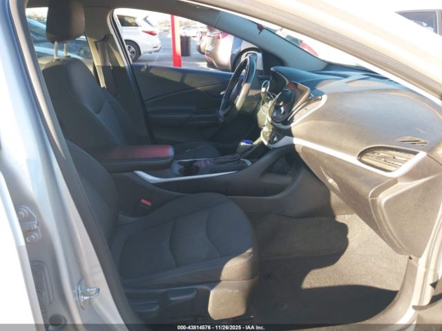 2017 CHEVROLET VOLT 1G1RC6S51HU216964 Photo 4