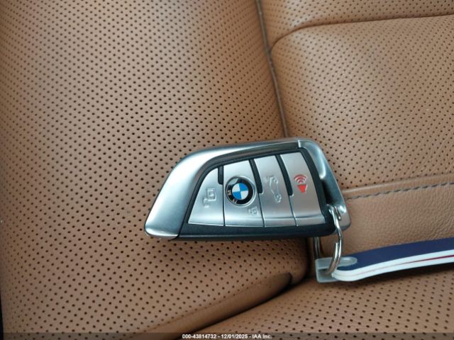 2020 BMW X7 5UXCW2C05L9A00421 Photo 10