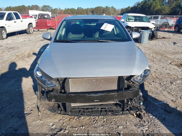 KMHD84LF3HU068343 Hyundai Elantra Limited