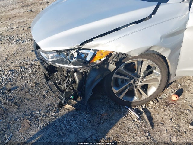 KMHD84LF3HU068343 Hyundai Elantra Limited