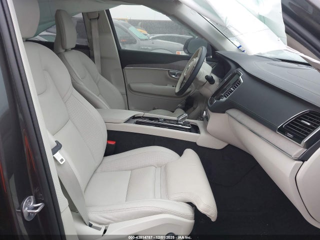 YV4H60CF6R1226694 Volvo Xc90 Recharge Plug-in Hybrid T8 Ultimate Bright Theme 7-seater
