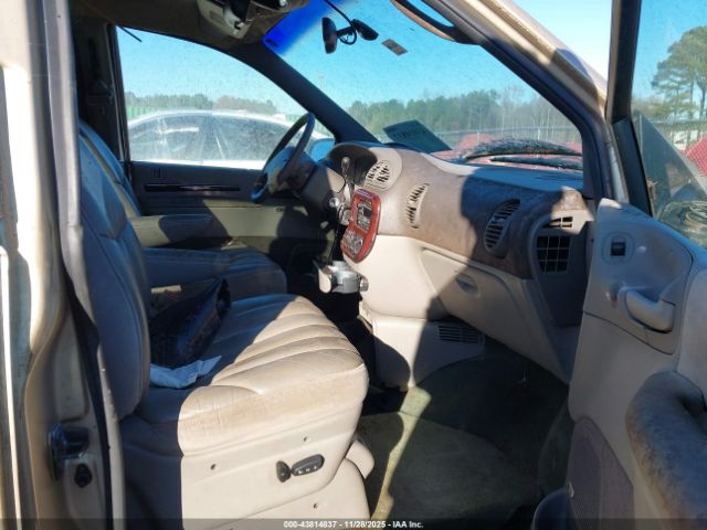 2000 CHRYSLER TOWN & COUNTRY 1C4GP64LXYB709245 Photo 4