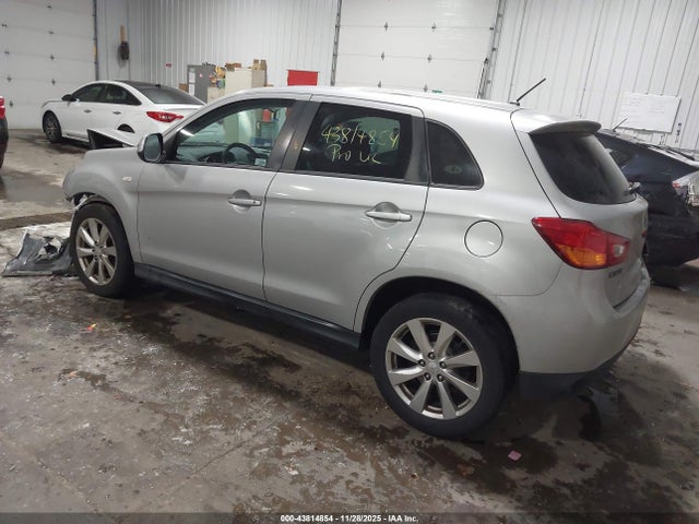 2015 MITSUBISHI OUTLANDER SPORT 4A4AR3AUXFE060532 Photo 2