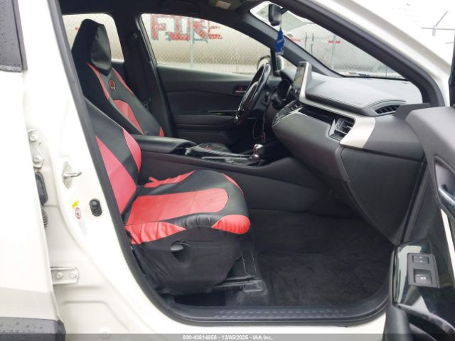 2019 TOYOTA C-HR JTNKHMBX1K1026764 Photo 4