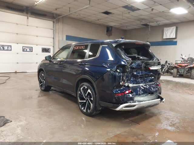 2022 MITSUBISHI OUTLANDER JA4J4UA86NZ030749 Photo 2