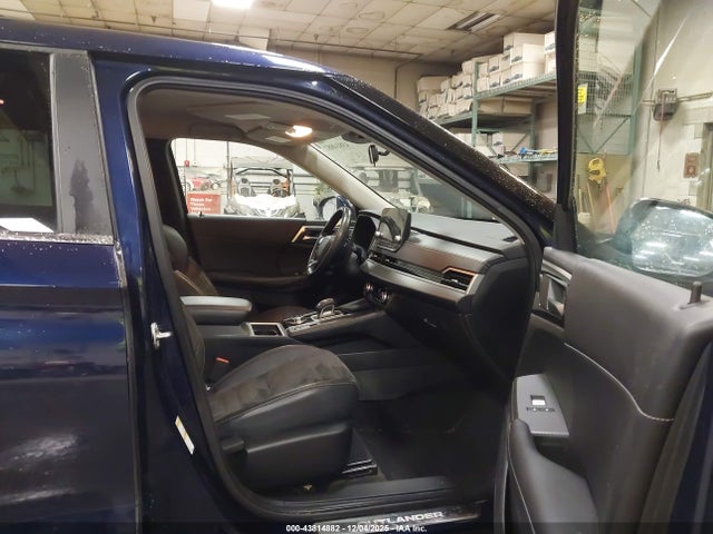 2022 MITSUBISHI OUTLANDER JA4J4UA86NZ030749 Photo 4