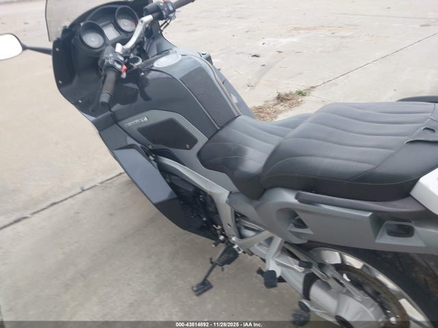 43814892 :رقم المزاد ، WB10597057ZN46243 vin ، 2007 Bmw K1200 Gt مزاد بيع