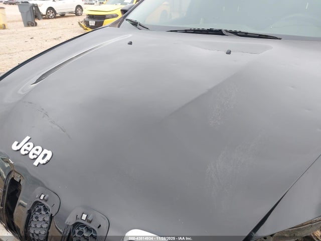 Jeep Cherokee Latitude Plus Fwd 2018 1C4PJLLB2JD621776 Image 18