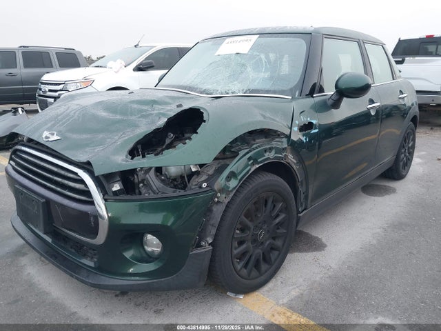 2018 MINI HARDTOP WMWXU1C52J2F81443 Photo 1