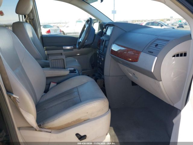 2008 CHRYSLER TOWN & COUNTRY 2A8HR54P78R682348 Photo 4