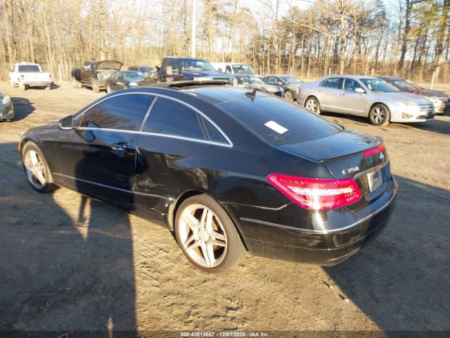 2011 MERCEDES-BENZ E 350 WDDKJ5GB5BF078676 Photo 2