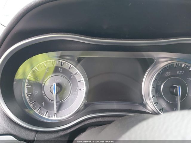 2019 CHRYSLER 300 2C3CCAAG0KH746084 Photo 6