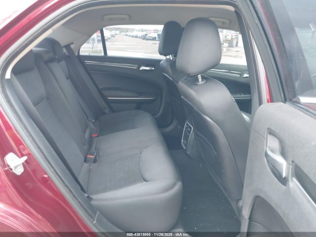 2019 CHRYSLER 300 2C3CCAAG0KH746084 Photo 7