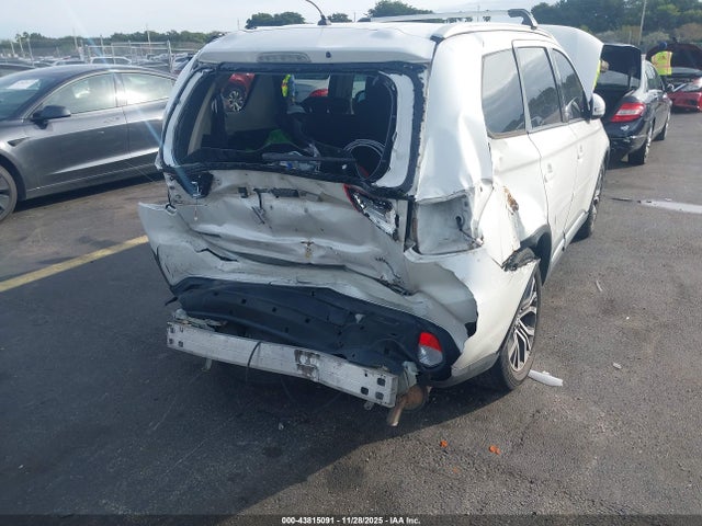 2016 MITSUBISHI OUTLANDER JA4AD3A37GZ064801 Photo 5