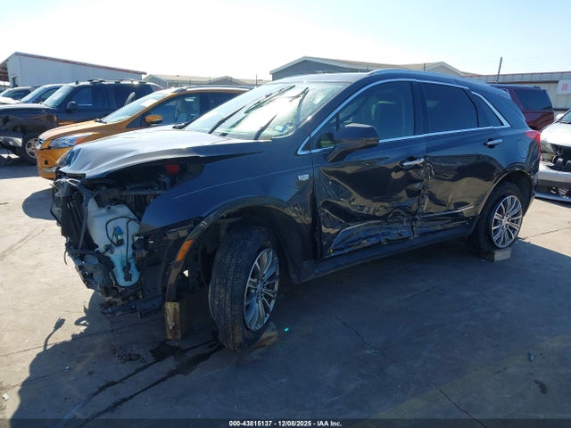 2017 CADILLAC XT5 1GYKNBRS4HZ247601 Photo 5