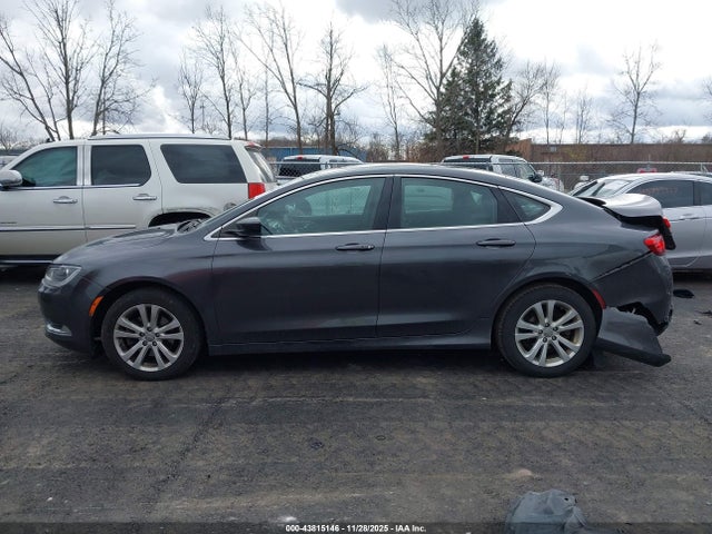 2015 Chrysler 200 Limited მანქანა იყიდება აუქციონზე, vin: 1C3CCCAB1FN682490, აუქციონის ნომერი: 43815146