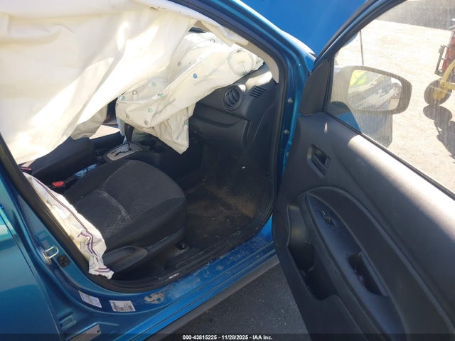 2017 MITSUBISHI MIRAGE ML32A3HJ8HH017584 Photo 4