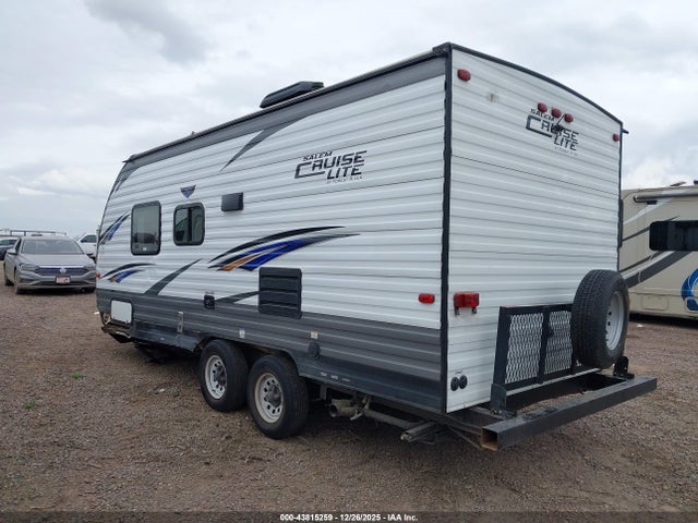 Forest River Salem Cruise Lite 2017 4X4TSM722HT111529 Image 3