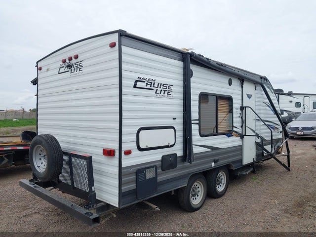 Forest River Salem Cruise Lite 2017 4X4TSM722HT111529 Image 4