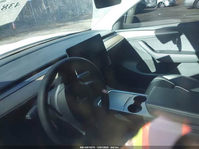 2023 TESLA MODEL Y 7SAYGDEE5PA030956 Photo 6