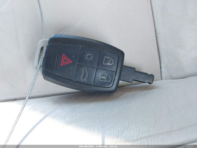 2012 VOLVO C70 YV1672MC3CJ130692 Photo 10