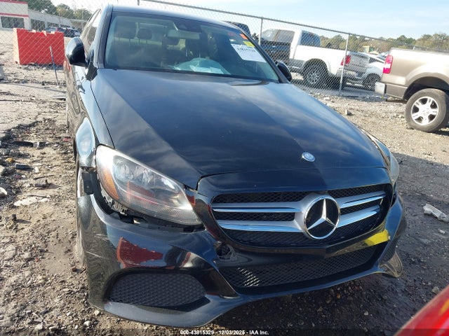 Aukcja sprzedaży 2017 Mercedes-benz C 300, vin: 55SWF4JB7HU186678, numer aukcji: 43815329