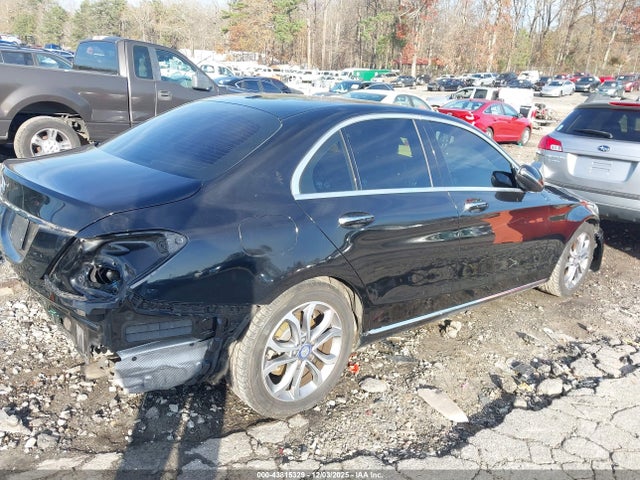 Aukcja sprzedaży 2017 Mercedes-benz C 300, vin: 55SWF4JB7HU186678, numer aukcji: 43815329
