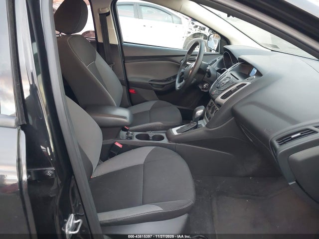 43815397 :رقم المزاد ، 1FADP3K23EL195598 vin ، 2014 Ford Focus Se مزاد بيع