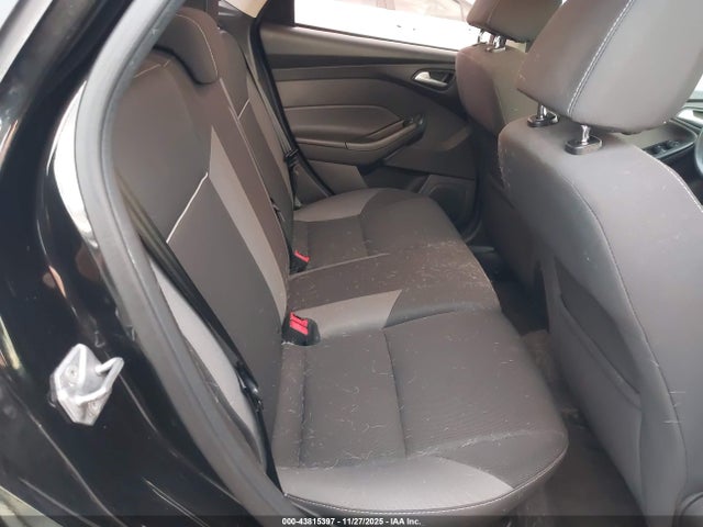 43815397 :رقم المزاد ، 1FADP3K23EL195598 vin ، 2014 Ford Focus Se مزاد بيع