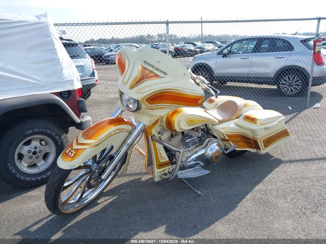Harley-Davidson Flhx Street Glide 2015 1HD1KBM37FB666489 Image 2