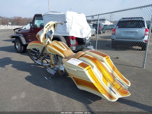 Harley-Davidson Flhx Street Glide 2015 1HD1KBM37FB666489 Image 3