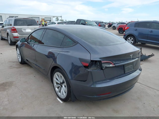 2021 TESLA MODEL 3 5YJ3E1EA2MF032252 Photo 2