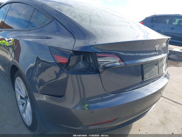 2021 TESLA MODEL 3 5YJ3E1EA2MF032252 Photo 5