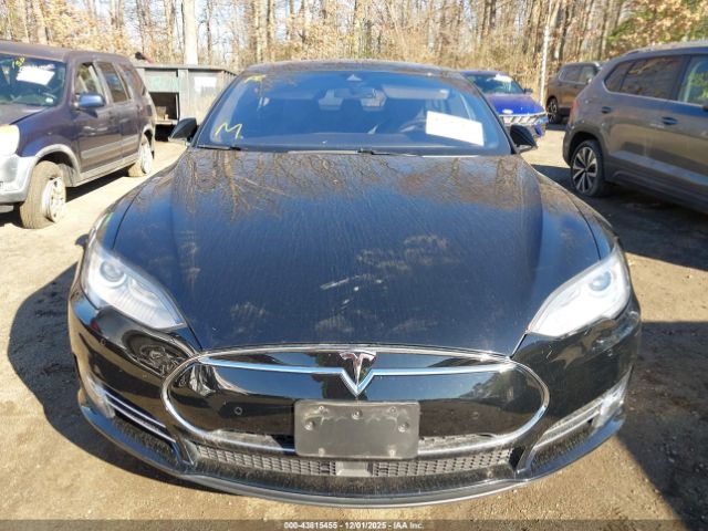 2015 TESLA MODEL S 5YJSA1H49FF082064 Photo 9