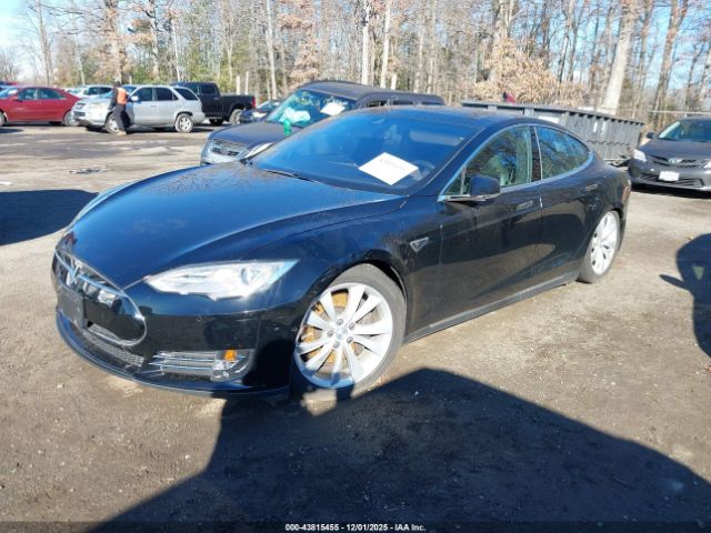 2015 TESLA MODEL S 5YJSA1H49FF082064 Photo 1