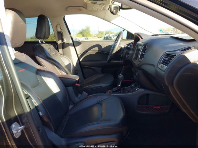 2018 JEEP COMPASS 3C4NJDDB3JT334694 Photo 4