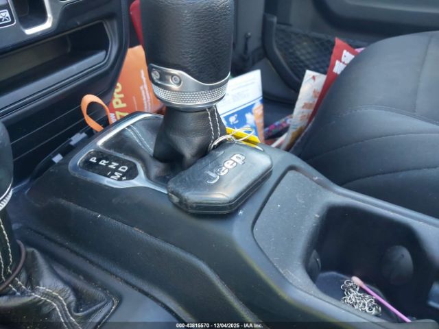 2018 JEEP WRANGLER UNLIMITED 1C4HJXEN6JW329913 Photo 10