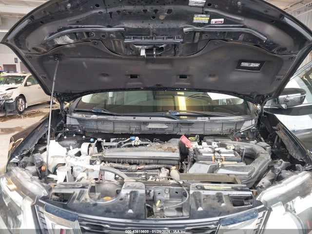 43815600 :رقم المزاد ، JN8AT2MV1LW135507 vin ، 2020 Nissan Rogue Sv Intelligent Awd مزاد بيع