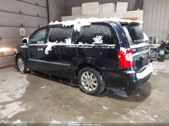 2011 CHRYSLER TOWN & COUNTRY 2A4RR8DGXBR631358 Photo 2