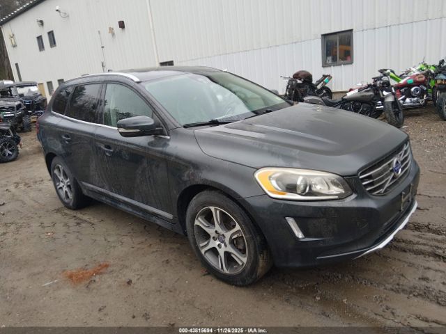 2015 VOLVO XC60 YV4902RM4F2648640