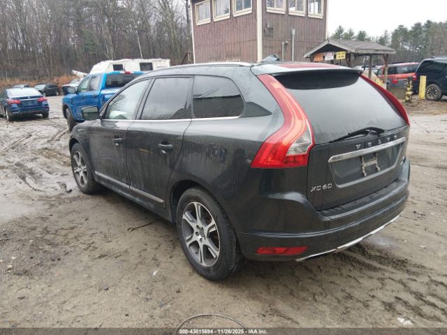 2015 VOLVO XC60 YV4902RM4F2648640 Photo 2
