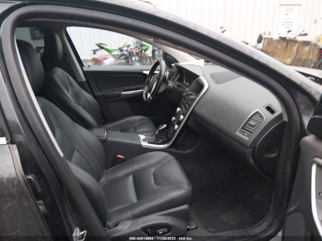 2015 VOLVO XC60 YV4902RM4F2648640 Photo 4