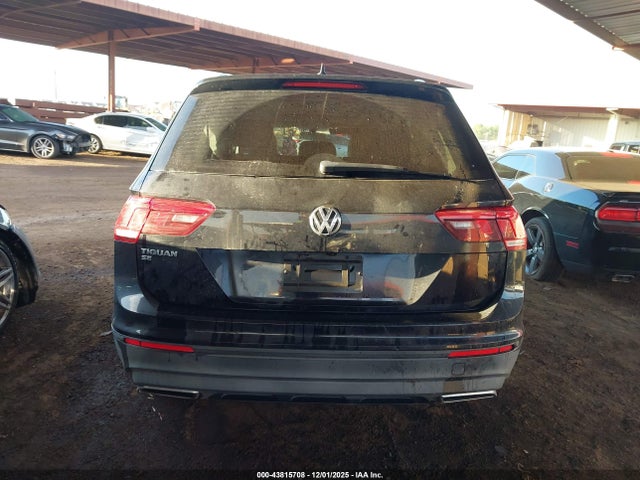 3VV3B7AX1KM043016 Volkswagen Tiguan 2.0t Se/2.0t Sel/2.0t Sel R-line/2.0t Sel R-line Black